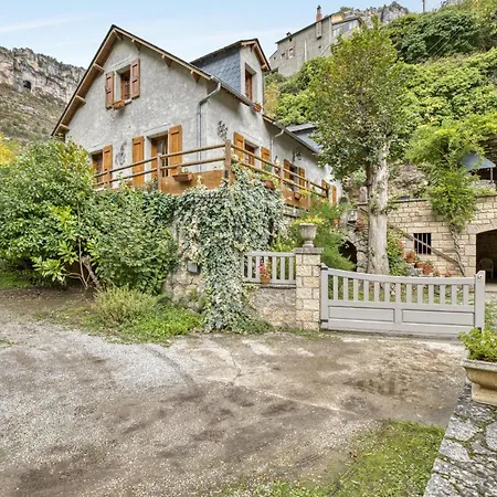 La Caze Vila Saint-Pierre-des-Tripiers