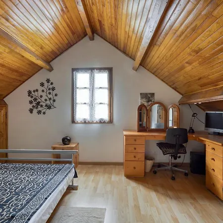 La Caze Villa